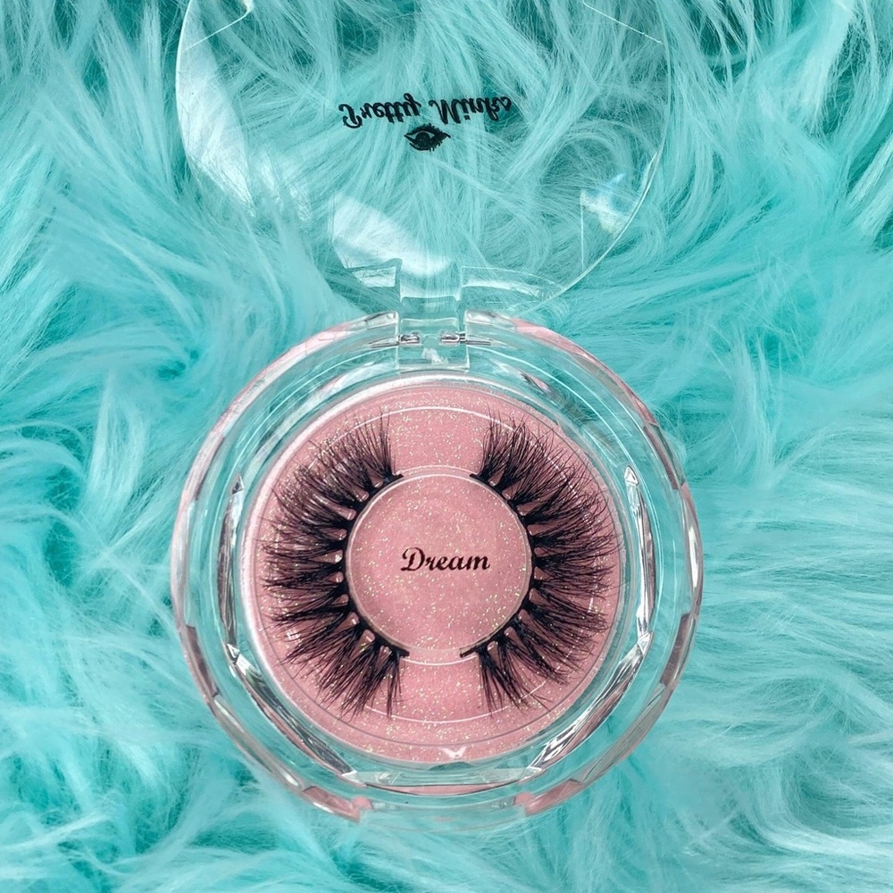 “Dream” 3D Mink False Eyelashes | 20mm Flirty Natural Lashes - Picture 2 of 3